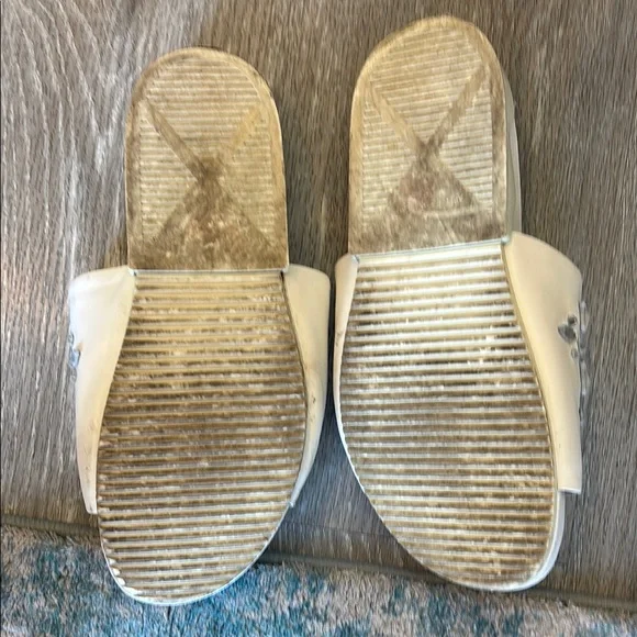 Tory Burch White Floral rhinestones Sandals leather up uppers and inside - Picture 4 of 7